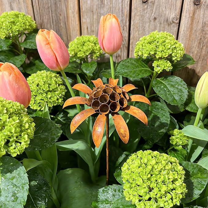 Metal Flowers for Outside, Decorative Garden Stakes, Flower Bed Decorations Outdoor, Metal Garden Flowers Sculpture for Lawn Porch Pathway Patio