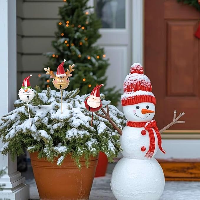 Christmas Metal Garden Stakes 3-Piece Set – Vintage Style Snowman, Reindeer & Santa Outdoor Yard Decorations, Hand-Painted Rustic Winter Lawn Porch Patio Decor for Home & Garden Lovers