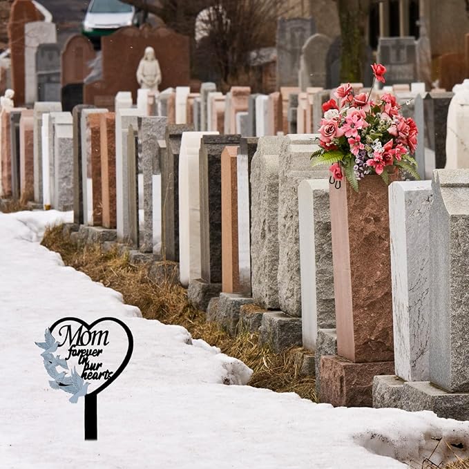 11 inch Metal Mom Memorial Stake Grave Decorations for Cemetery Gravesite Sympathy Markers Waterproof Memorial Gifts for Loss of Mother Tombstones Plaque Outdoors Lawn Yard Decor