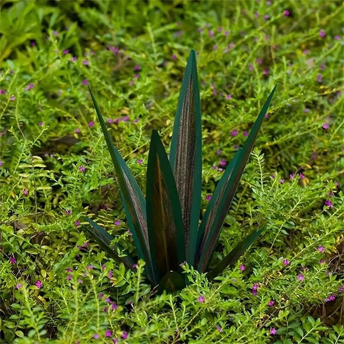 Tequila Rustic Sculpture, Metal Agave Plant Home Decor, DIY Hand Painted Metal Agave, Garden Yard Sculpture Lawn Home Art Decoration Statue, Garden Ornaments Outdoor Decor (Green)
