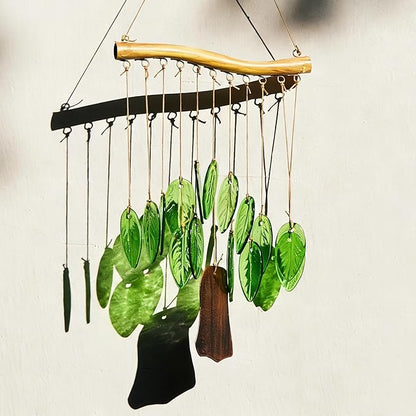YU FENG Natural Green Leaf Glass Wind Chime, Handcrafted with Iron Wood-Look Hanging Bar, Metal Chime, Hanging Decor for Patio, Window & Garden