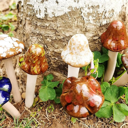 8 Pieces Ceramic Mushroom Statue Garden Pot Decoration Mushroom Figurine Indoor and Outdoor Flowerpot Decoration Lawn Tree Ornaments Pottery Accessories