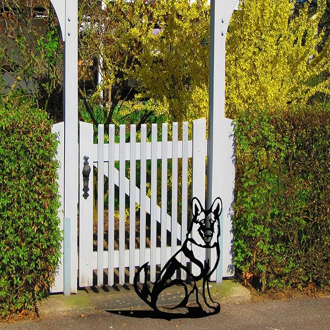 Garden Dog Statue Ornament, Metal German Shepherd Garden Stake Outdoor Black Dog Silhouette for Garden, Yard, Lawn (B Small)