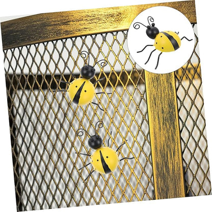 Toyvian 3Pc Simulation Ladybug Iron Garden Decorations Outdoor Ornament for for Holidays and Home Decor