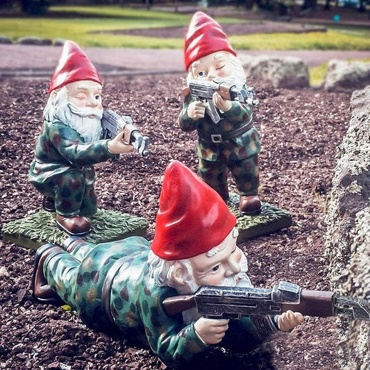 Military Garden Gnomes, Garden Statues Gnome with Gun, Funny Army Gnomes Soldiers Tactical Statue for Indoor Outdoor, Patio, Yard, Lawn, Christmas Ornaments, Home Décor (Red)