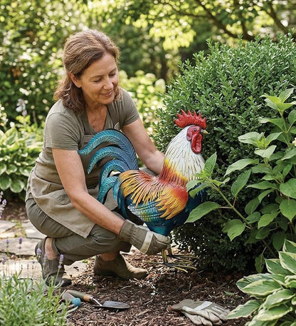 Regal Art & Gift Handcrafted Metal Rooster Statue, Weather-Resistant Farmhouse Yard Art, Indoor/Outdoor Garden Sculpture, Detailed Feather Design, Decorative Bird for Home & Garden, Duckwing, 21" H