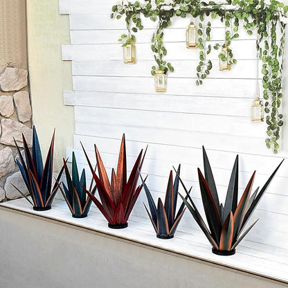 KODIBO Large Tequila Rustic Sculpture, Rustic Metal Agave Plants for Outdoor Patio Yard, Home Decor Hand Painted Metal Agave Garden Yard Statue, Outdoor Lawn Ornaments (Green - L (W/Solar Light))