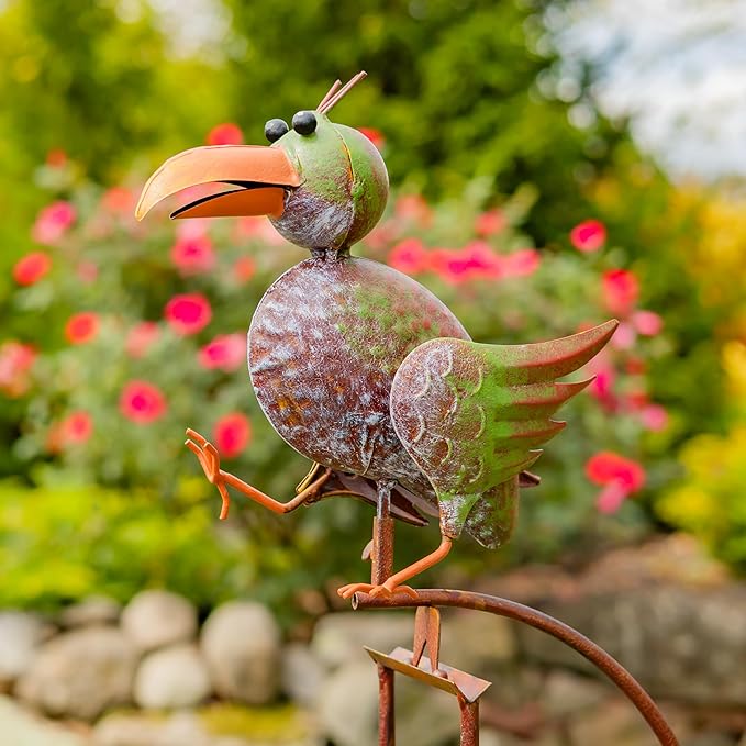 Metal Bird Garden Rocking Stakes with Dual Motion (Parrot)