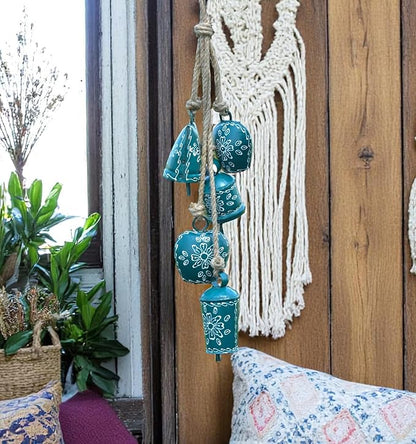 Rustic Cow Bell Wind Chime 25” - 5 Metal Hanging Bells for Christmas, Farmhouse, Porch, Entryway, Bohemian Garden Chime, Vintage Bell Garland, Antique Wind Chimes for Indoor & Outdoor (Green)