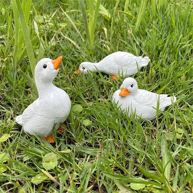 3PCS Garden Duck Statues Outdoor Decor, Garden Resin Duck Yard Decor Ornaments Goose Sculpture Statue for Pond, Fish Tank, Yard, Poolside Rockery Landscape Porch Decoration