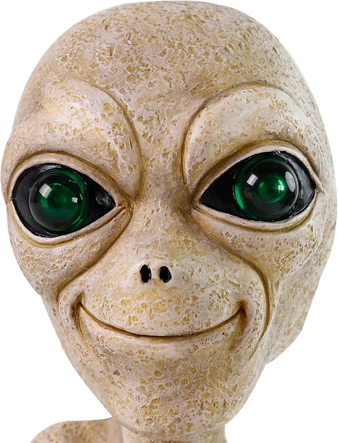 Solar Light UFO Extraterrestrial Garden Alien Statues Figurine for Indoor Outdoor Garden Patio, Yard Or Lawn Decoration