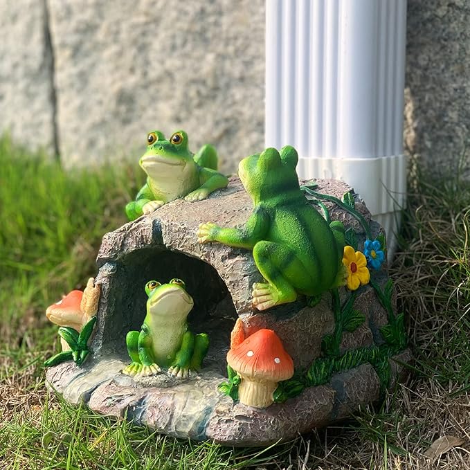 Gutter Downspout Extension Outdoor Statue Decor, Decorative Downspout Splash Block for Gutter Downspouts Extender, Frog Statue Rain Gutter Guardian for Patio, Lawn, 3”×4” Christmas Extender Covers.