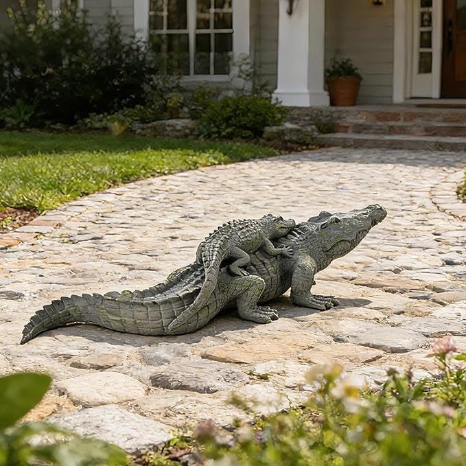 DiliComing Outdoor Alligator Statue Garden Decor - 28 Inch Realistic Resin Crocodile Garden Statues Mother & Baby Alligator Sculpture for Yard Lawn Beach Pool Decorations Gator Gifts