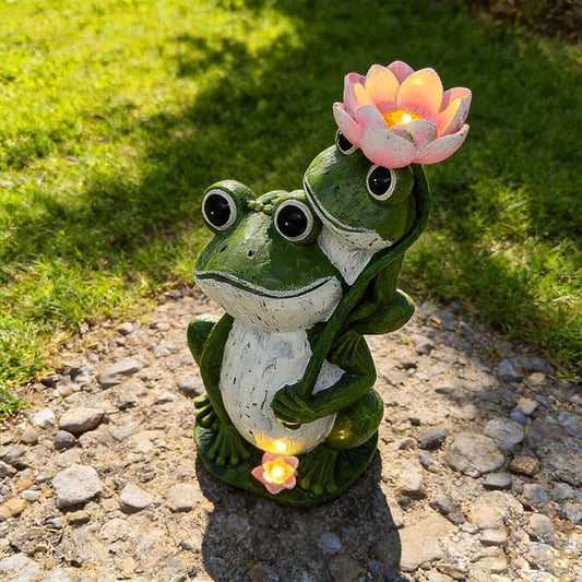 Solar Garden Outdoor Statues Lights Frog Garden Sculptures Birthday Housewarming Gifts for Women Mom Grandma for Patio Yard Lawn Backyard Decorations