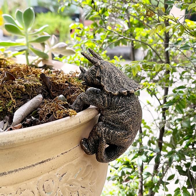 Miniature Triceratops Figurines Plant Decorations for Pots,Vintage Resin Hanging Triceratops Statue Planter Pot Hugger,Cute Climbing Dinosaur Flower Pot Hanger,Funny Garden Decor Outdoor Yard Gifts