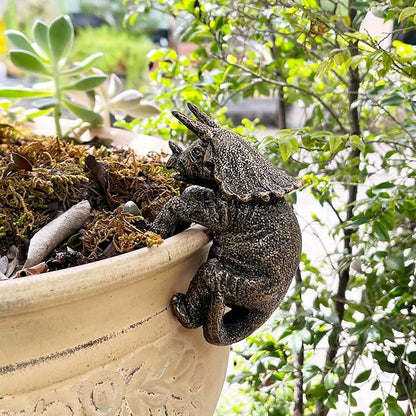 Miniature Triceratops Figurines Plant Decorations for Pots,Vintage Resin Hanging Triceratops Statue Planter Pot Hugger,Cute Climbing Dinosaur Flower Pot Hanger,Funny Garden Decor Outdoor Yard Gifts