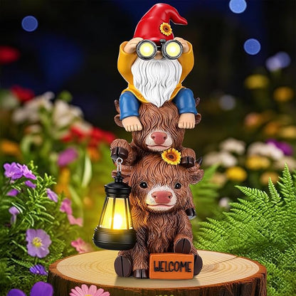 Gerrii Solar Highland Cow Gnome Outdoor Spring Garden Statue with Lighted Lantern 11" Resin Highland Cow Welcome Sign Outdoor Yard Waterproof Gift for Women Mom Holiday Patio Lawn Ornaments