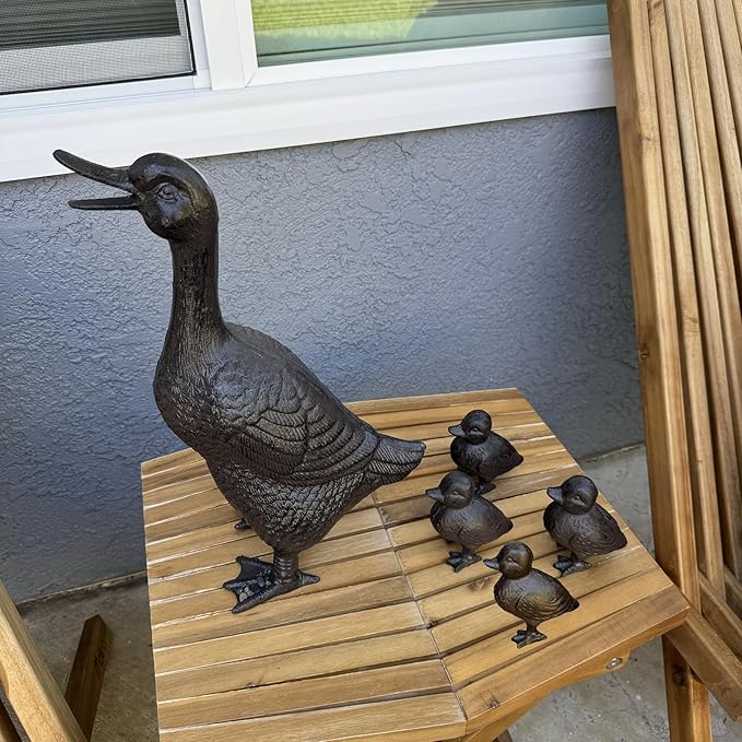 Vintage Cast Iron Duck Family Garden Statue, Rust Brown Mother Duck (15.7" Tall) with 4 Ducklings (3.6" Tall), Outdoor Decorative Sculpture Set for Yard Patio HC5387-6905