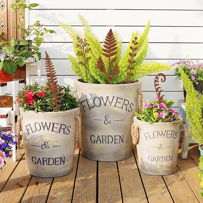 5 Pcs 14.2'' Longer Rusty Metal Flowers and Plants, Rustic Metal Fern Leaf Garden Stakes, Rusty Plant Shaped Decoration for Flower Arrangement Potted Plants Outdoor Lawn Yard Courtyard Art