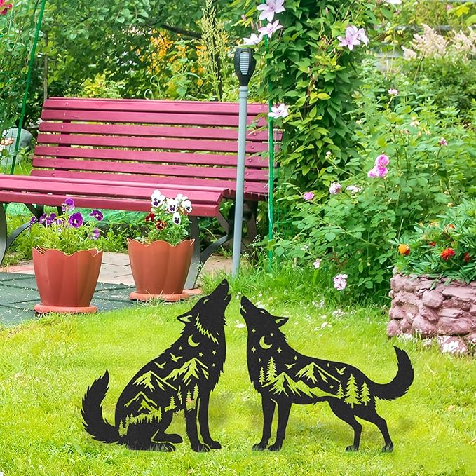 Wolf Decor Garden Stakes - 2 Pcs Metal Howling Animal Statues Outdoor Decoration Yard Patio Lawn Art Ornaments Black Figurine Decorative Backyard Porch Sign Christmas New Year Gifts for Men