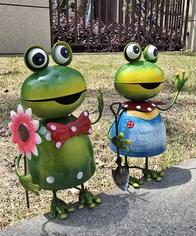 Metal Yard Art Garden Decor Statue Outdoor & Indoor Blue Frog Sculpture for Patio, Lawn, Yard, Porch, Potted Plant, Home Decor, Rustproof Vibrant & Lifelike Design