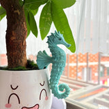 Seahorse Figure Plant Pot Hanger, Turtle Flower Pot Hugger, Resin Tortoise Statue, Funny Pot Huggers for Planters, Cute Climbing Tortoise Flower Pot Hugger, Garden Fence Balcony Patio Yard (Seahorse)