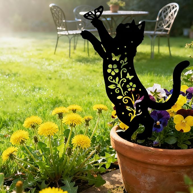 GLOBLELAND 2 Pcs Pattern Cat Garden Stakes Animals Metal Decorative Garden Stakes Metal Yard Signs Decoration for Lawn Patio Yard Garden Decor