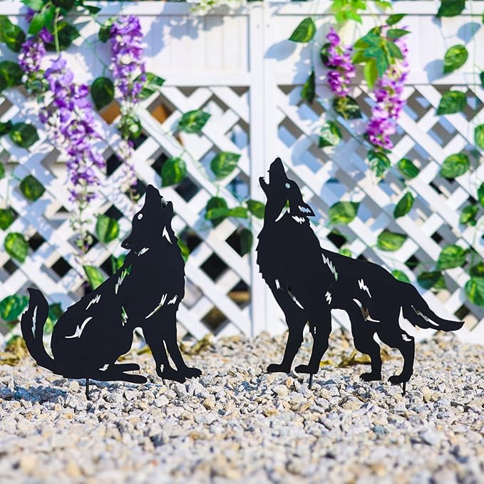 LHEARTMIC Wolf Metal Garden Decor for Outside Gifts for Women Men Black Wolf Decorative Garden Stakes Silhouette Statues Decorations for Patio, Lawn, Backyard, Pathway, Outdoor, Yard Art Ornaments