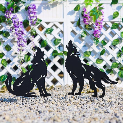 LHEARTMIC Wolf Metal Garden Decor for Outside Gifts for Women Men Black Wolf Decorative Garden Stakes Silhouette Statues Decorations for Patio, Lawn, Backyard, Pathway, Outdoor, Yard Art Ornaments