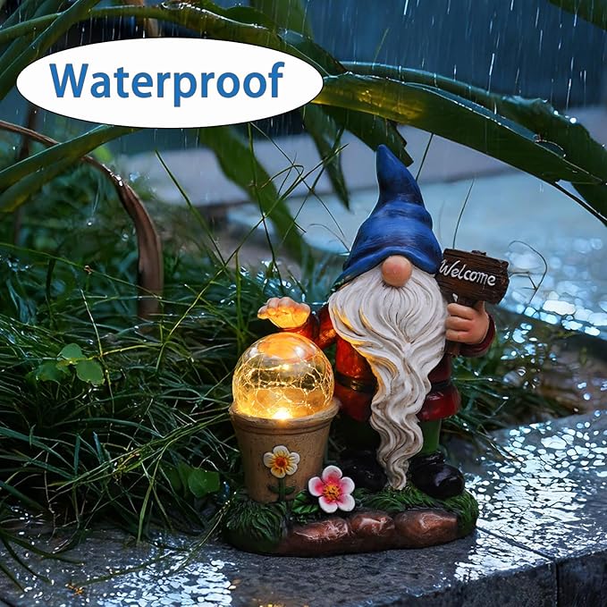 Cynkeyee Garden Gnome Outdoor Statue Decor - Solar Gnomes Figurine, Outdoor Gnome Decor, Gnomes Decorations for Yard with Solar Light, Gnome Sculptures for Patio Lawn Ornaments 6.5x4x8.5 Inch