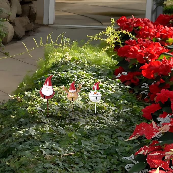 Christmas Metal Garden Stakes 3-Piece Set – Vintage Style Snowman, Reindeer & Santa Outdoor Yard Decorations, Hand-Painted Rustic Winter Lawn Porch Patio Decor for Home & Garden Lovers