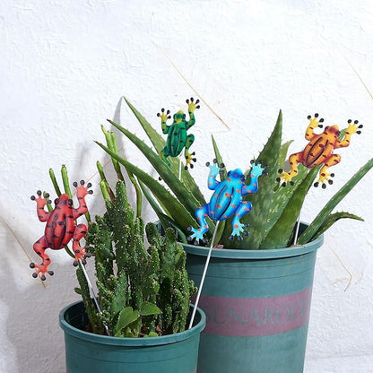 4 Pieces Metal Frog Garden Decor14 Inch Frog Art Garden Stakes Decor, Rust Resistant Metal Floral Outdoor Decor Frog Plant Stakes for Indoor Outdoor Garden Patio Lawn Decor