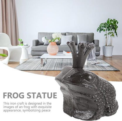 Toyvian Iron Frog Sculpture Cute Garden Statue Tabletop Decor with Vivid Design Stable and Easy to Clean for Home and Outdoor Display