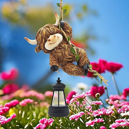 Hanging Highland Cow Decor: Garden Cow Statues with Solar Lantern Tree Decorations for Outdoor Yard Lawn Patio Porch Ideal Gardening Gifts for Mom Grandma Women