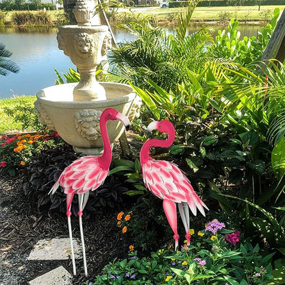 Set of 2 Pink Flamingo Outdoor Statues, Metal Yard Flamingo for Garden Patio Lawn Backyard Decorations