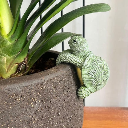 Tortoise Figure Plant Pot Hanger, Turtle Flower Pot Hugger, Resin Tortoise Statue, Funny Pot Huggers for Planters, Cute Climbing Tortoise Flower Pot Hugger, Garden Fence Balcony Patio Yard (GRAY)
