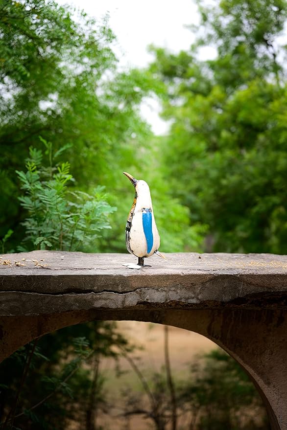 De Kulture Handcrafted Recycled Iron Penguin Decorative Collectible Figurine showpiece Beautify Home Office Holiday décor| Ideal for Garden Balcony Terrace Decoration, 4.5x7x13 (LWH) inches