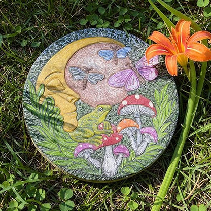 Hapjoy Stepping Stones Outdoor for Garden Moon Frog Mushroom Butterfly Decorative Stepping Stones Walkway Round Stone Garden Decor for Pathway Lawn (Green)