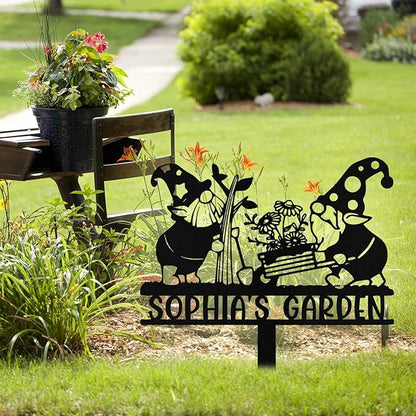 Personalized Metal Gnome Garden Signs with Stake, Custom Garden Signs for Outside Waterproof, Customized Name Sign Yard Lawn Gardens Decor Gardening Gifts for Moms Grandmas Gardeners