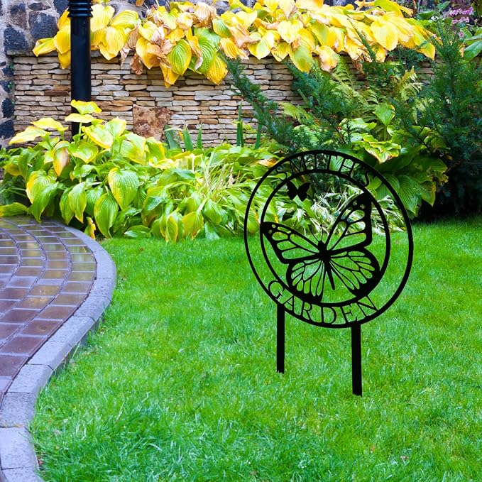 Custom Name Butterfly Metal Garden Sign with Stakes, Personalized Flowers Butterfly Home Garden Decor for Outside, Metal Yard Art, Personalized Garden Stakes for Outdoor Sign, New Home Gift