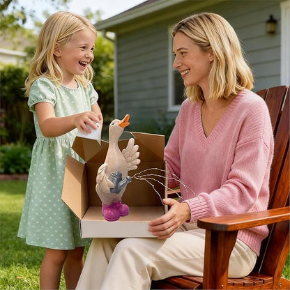 Solar-Powered Goose Garden Statue - Outdoor Goose Decor with Solar Light, Resin Solar Garden Statue Waterproof for Porch, Patio, Lawn - Goose Figurine Gift for Moms, Grandmas, Women Gardening Lovers