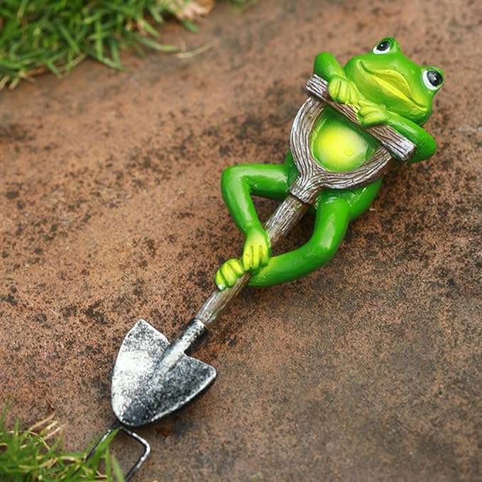 Outdoor Resin Garden Statue with Shovel, Handcrafted Frog Dwarf Rabbit Turtle Figurines for Lawn Decor, Weather-Resistant Yard Sculpture Art, Garden Ornament for Patio Lawn Landscape (Light Green)