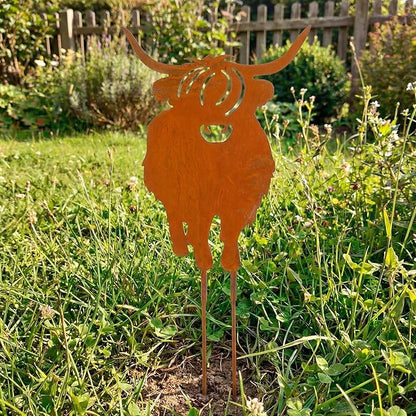 Therwen Metal Highland Cow Yard Stake 22" H Rusty Highland Cow Metal Garden Stakes for Lawn Garden Yard Patio Outdoor Decor Decorative Gifts for Women Men