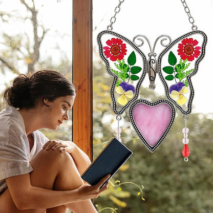 Love Heart-Shaped Glass Suncatcher with Pressed er Ornament, Wind Chimes with Real Flowers, Pendant Mom Grandma Lover Birthday Gift for Indoor or Outdoor Décor-Mom