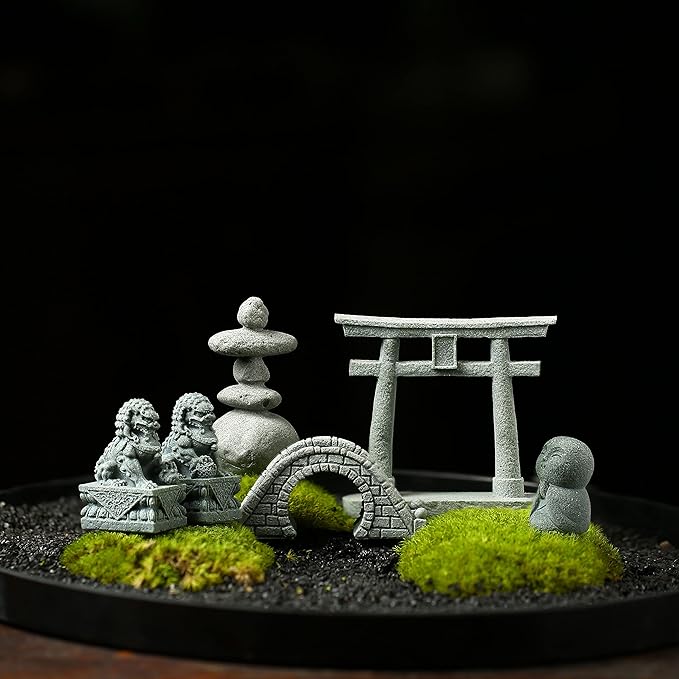 6 PCS Mini Zen Garden Accessories, Miniature Garden Bridge Foo Dogs Torii Gate Sandstone Figurines Meditation Zen Decor Japanese Fish Tank Terrarium Decorations Plant Pots Bonsai Craft Decor (M)