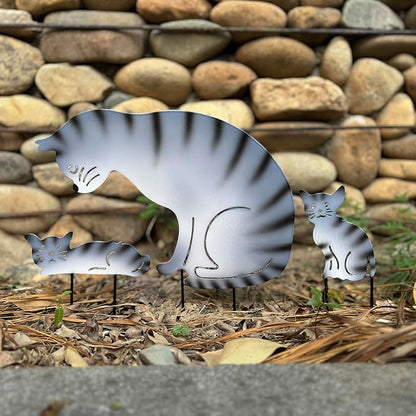 3 Pack Metal Cat Family Garden Statues, Outdoor Decorative Silhouette Stakes for Yard and Patio Lawn Ornaments - Animal Sculpture Art (Grey)