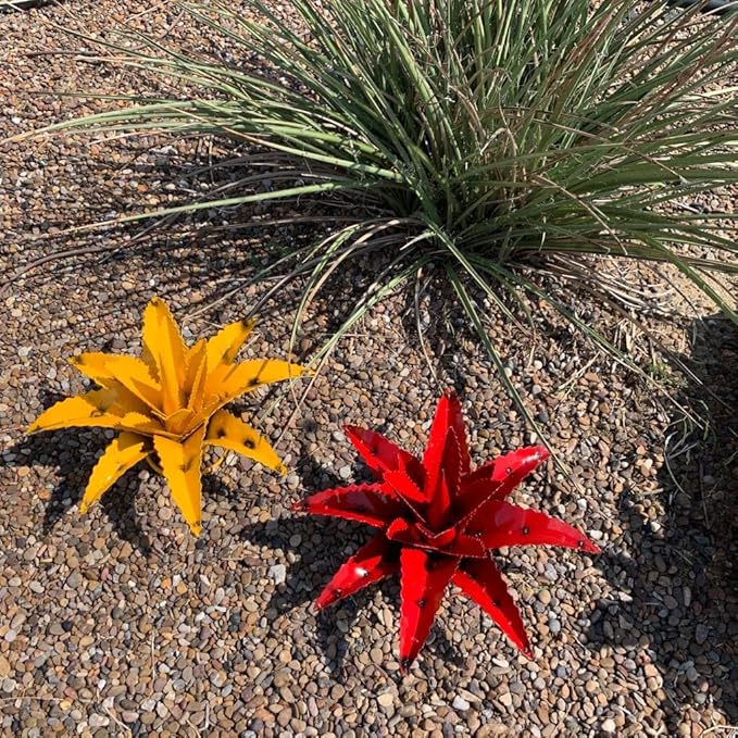 Mini Metal Agave (Yellow)