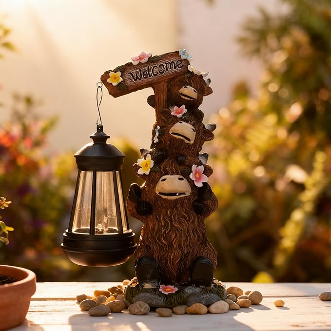 Solar Garden Statues Highland Cow Outdoor Decor Resin Highland Cow Figurine with LED Light Outside Lawn Yard Patio Balcony Gifts for Mom Women