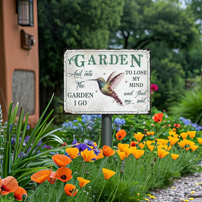 Bnesi Garden Signs for Outside Rustic Garden Home Outdoor Sign Decor Gift for Mothers Day, Grandmas Humming Bird Outside Sign Decoration Welcome Sign Patio Signs and Decor Outdoor (Green, Plant)