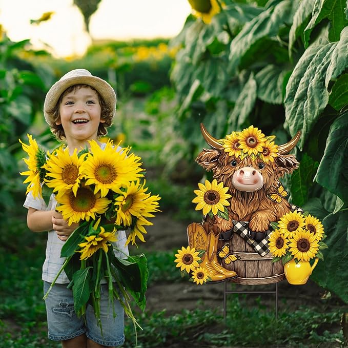 Amyhill Highland Cow Outdoor Decor Metal Garden Stakes Summer Sunflowers Yard Signs Farmhouse Floral Cattle Waterproof Lawn Sign Outdoor Decorations for Summer Holiday Garden Lawn Decor